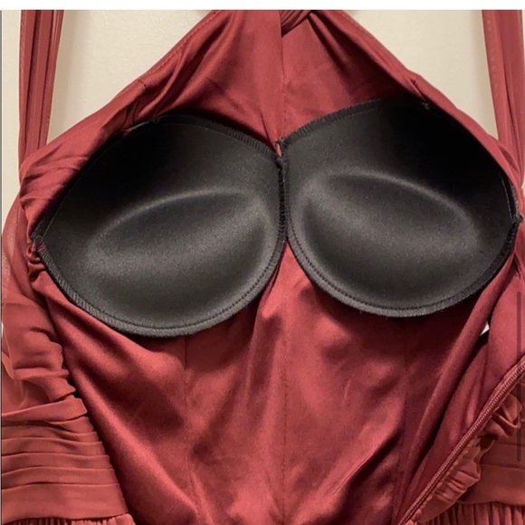 David’a Bridal Y-neck Long Mesh Bridesmaid Dress in Wine Size 2 - Picture 5 of 10